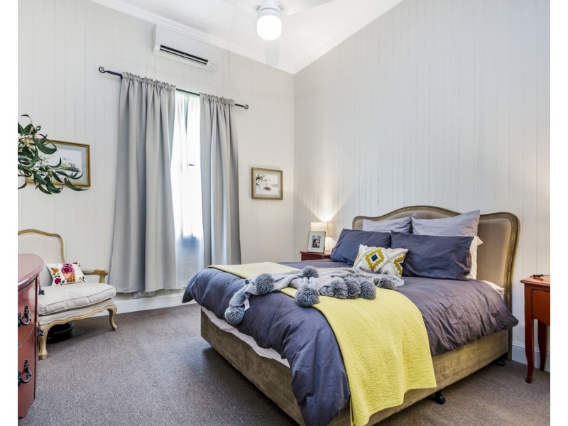 11 Guy Street, Warwick QLD 4370