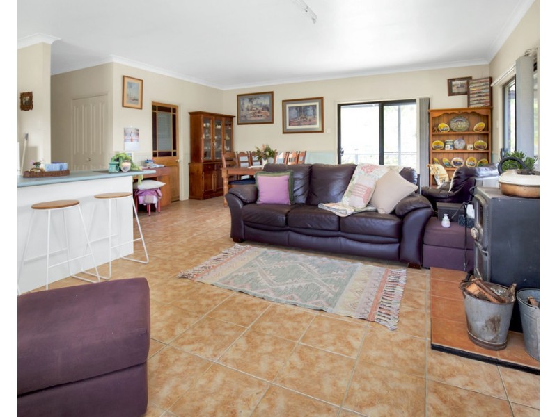 800 Emu Creek Road, Emu Vale QLD 4371