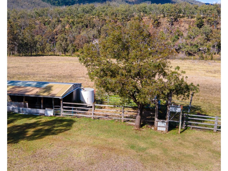 800 Emu Creek Road, Emu Vale QLD 4371