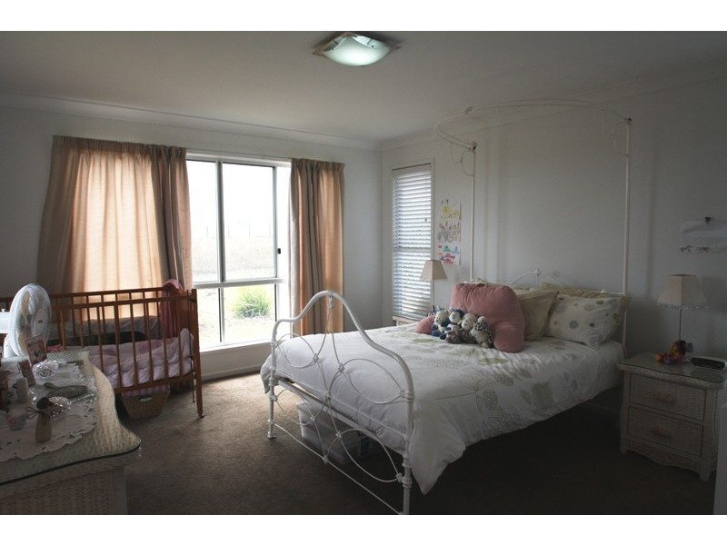 23 Derain Drive, Warwick QLD 4370
