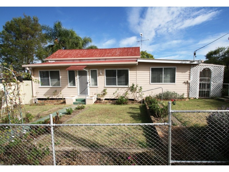 19 Glennie Street, Warwick QLD 4370