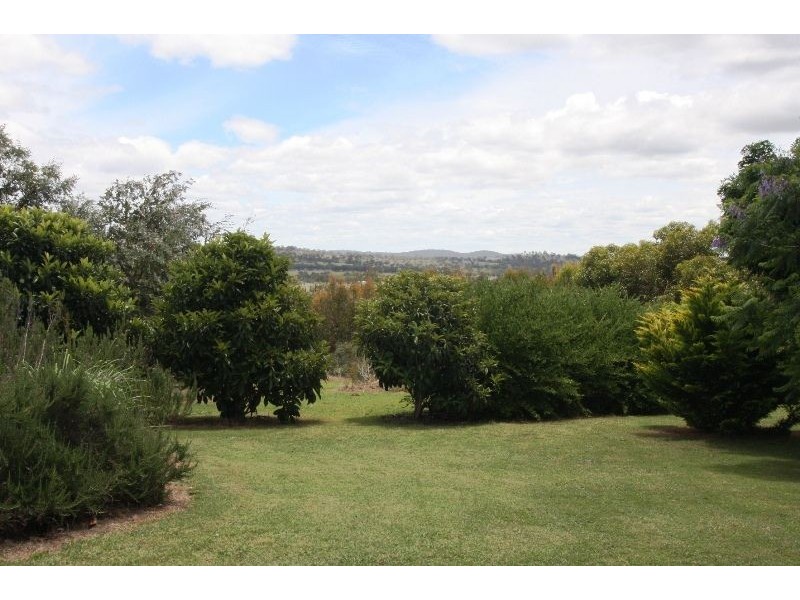 383 Lyndhurst Lane, Warwick QLD 4370