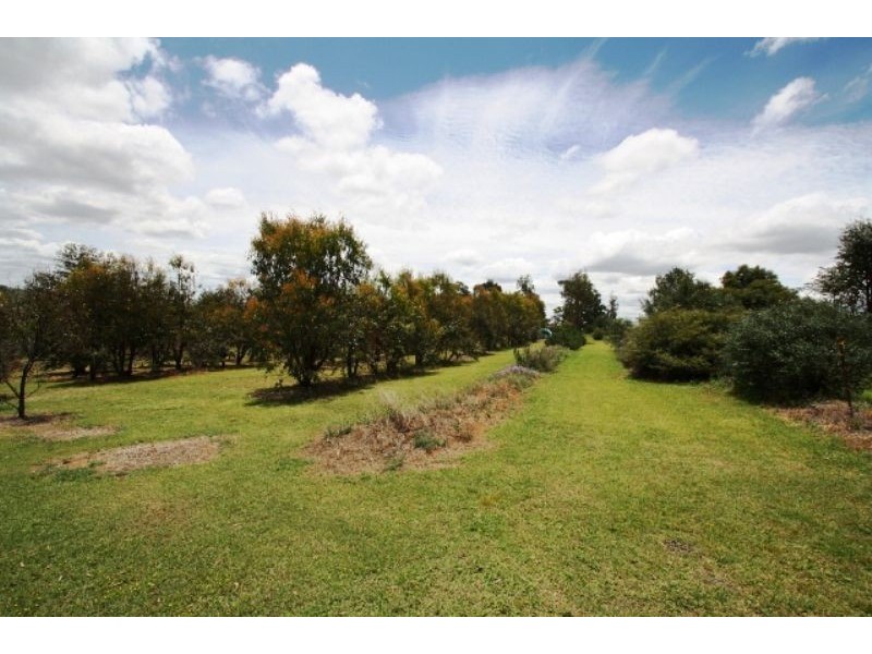 383 Lyndhurst Lane, Warwick QLD 4370