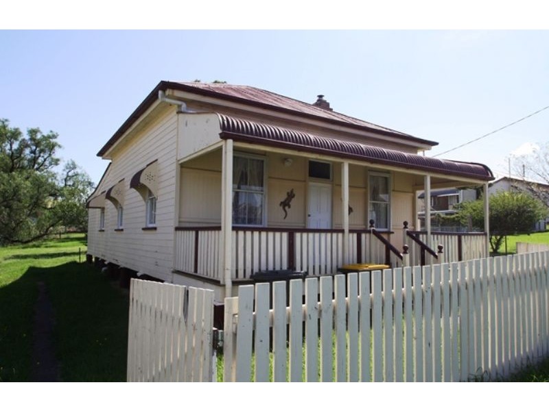 153 Grafton Street, Warwick QLD 4370