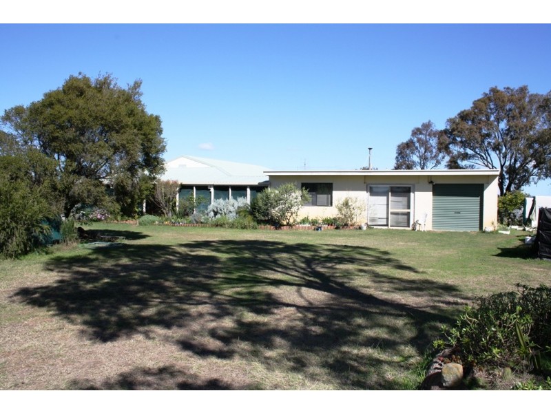 652 Upper Wheatvale Rd, Massie, Warwick QLD 4370