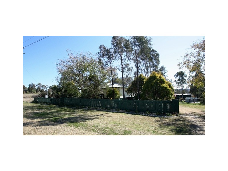 11 Warner Street, Warwick QLD 4370