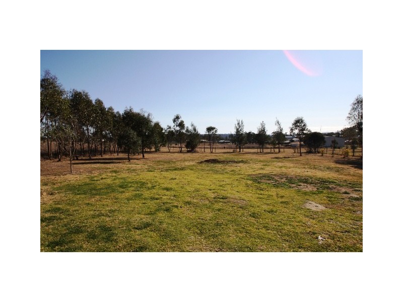 11 Warner Street, Warwick QLD 4370