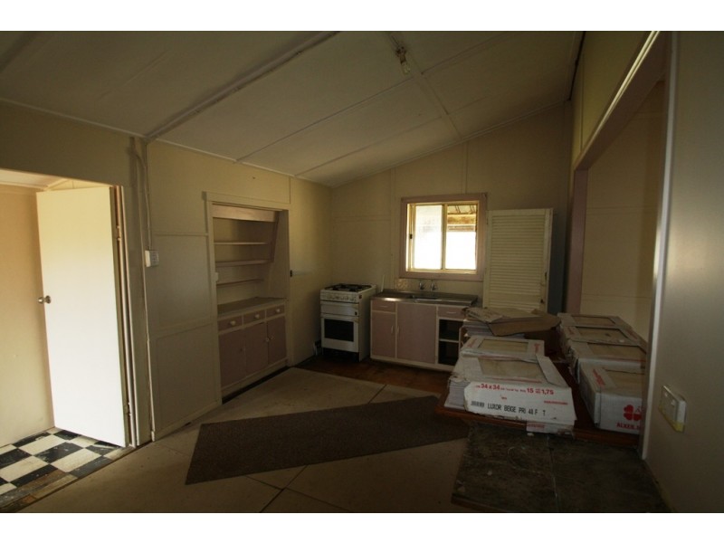 528 Roona Rd, Junabee QLD 4370