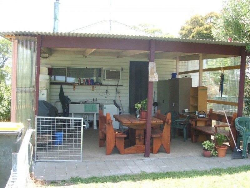 81 Logan Road, Clifton QLD 4361