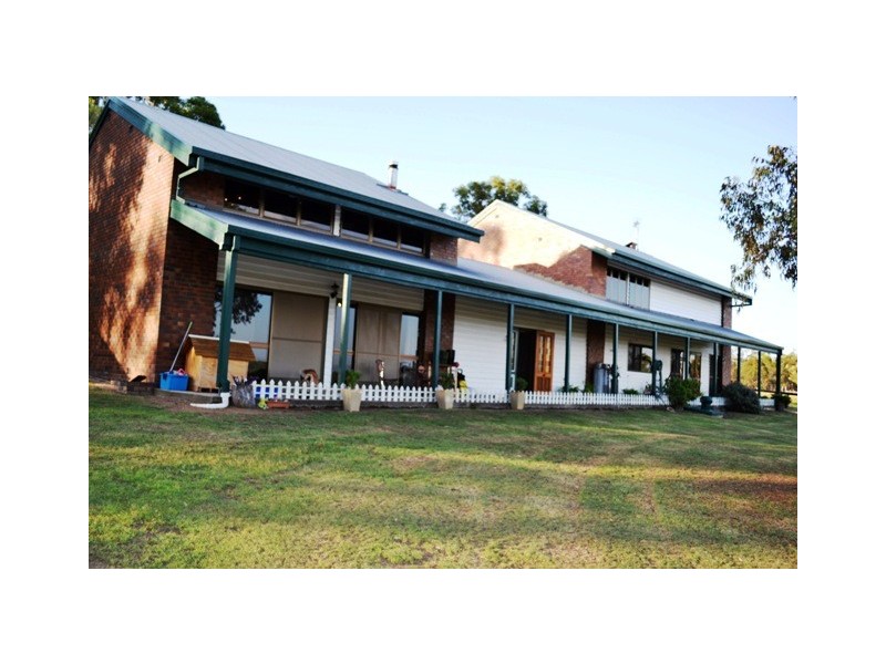 347 Old Stanthorpe Road, Warwick QLD 4370