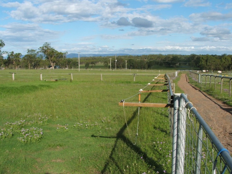 347 Old Stanthorpe Road, Warwick QLD 4370