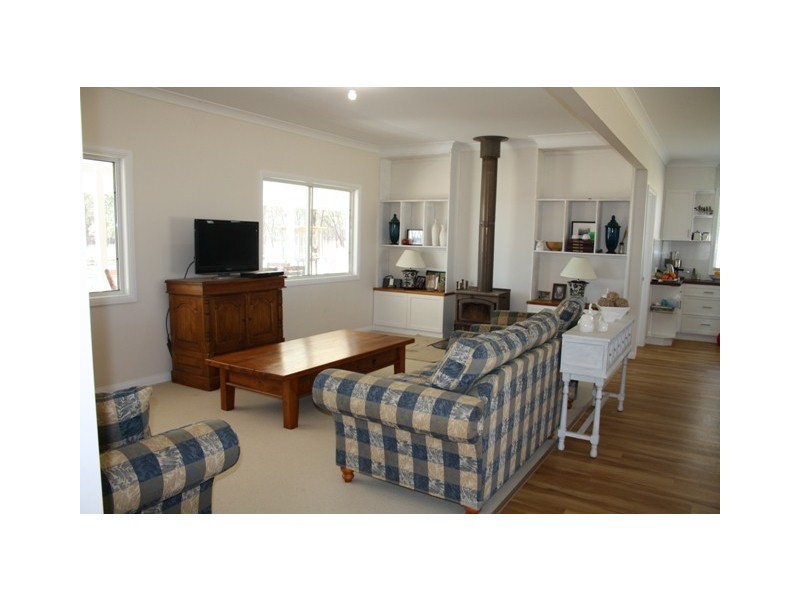 149 (Lts 1,2, Maryvale St, Warwick QLD 4370