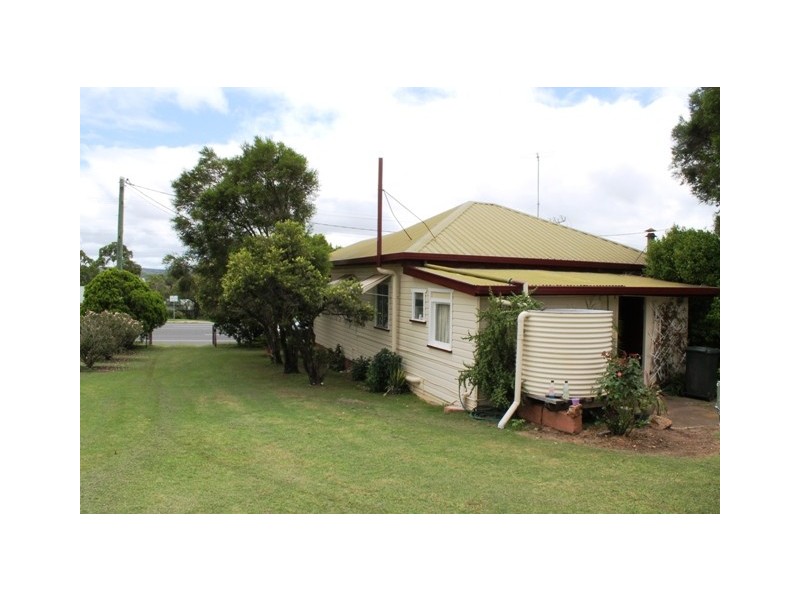 164 Wood Street, Warwick QLD 4370