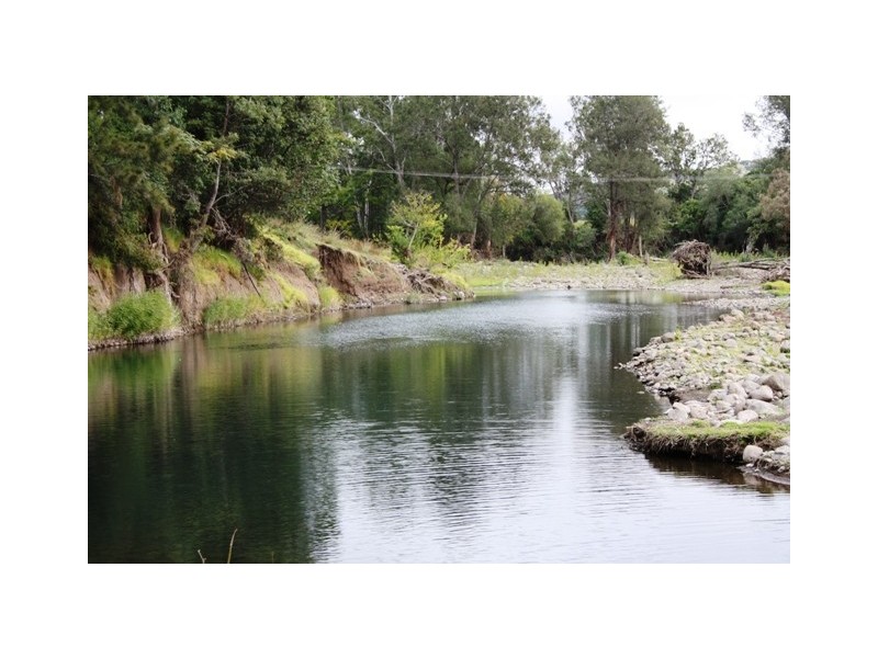 377 Emu Creek Rd, Emu Vale QLD 4371