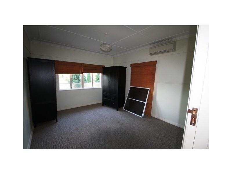 96 Victoria Street, Warwick QLD 4370