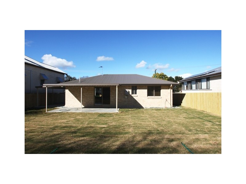 37 Lyons Street, Warwick QLD 4370