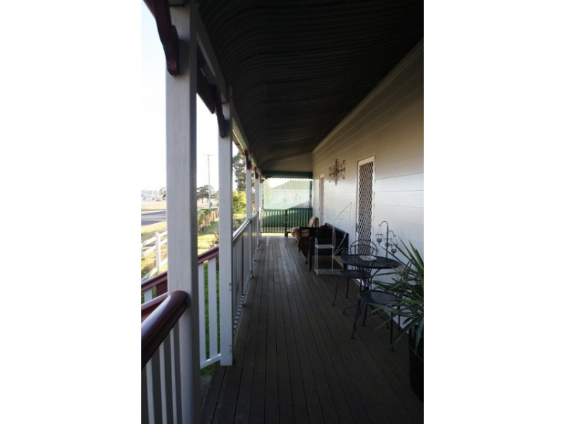 1 Rose Street, Warwick QLD 4370