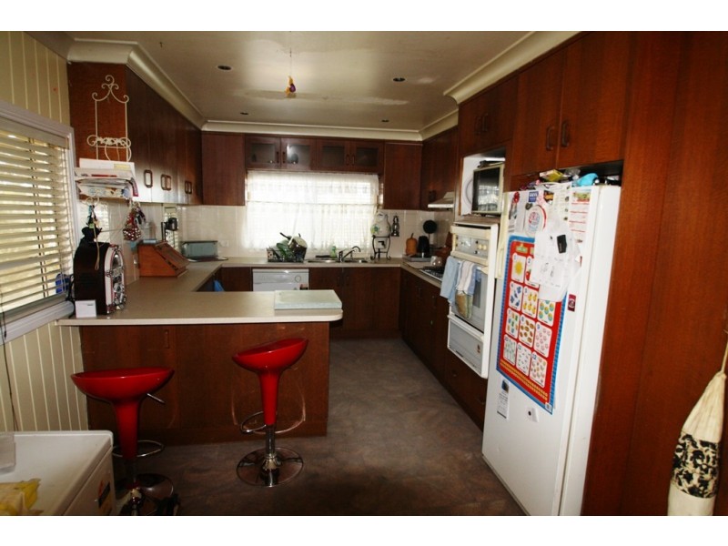 121 Wallace St, Warwick QLD 4370