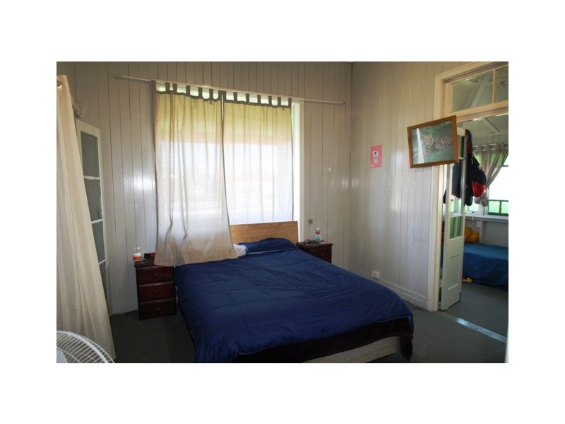 37 Wood Street, Warwick QLD 4370