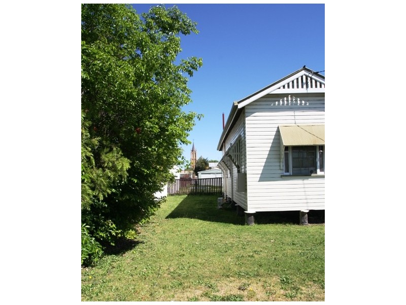 79 Albion Street, Warwick QLD 4370