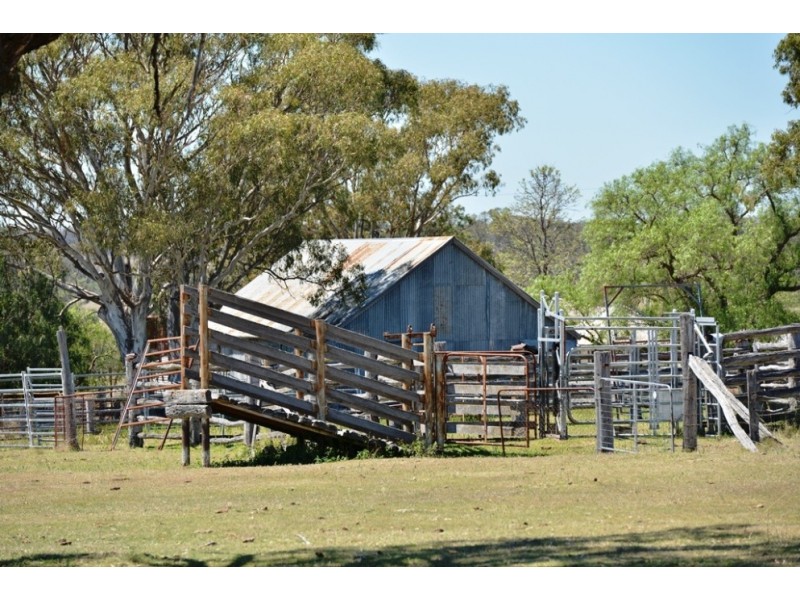 991 Rockland Rd, Leslie Dam QLD 4370