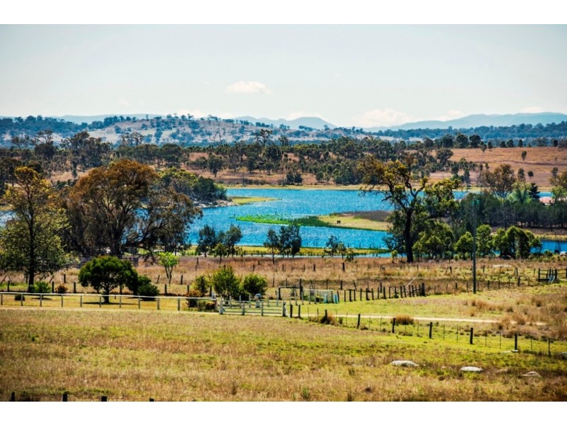 991 Rockland Rd, Leslie Dam QLD 4370