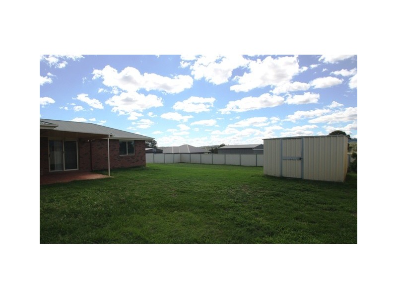 137 Ogilvie Road, Warwick QLD 4370