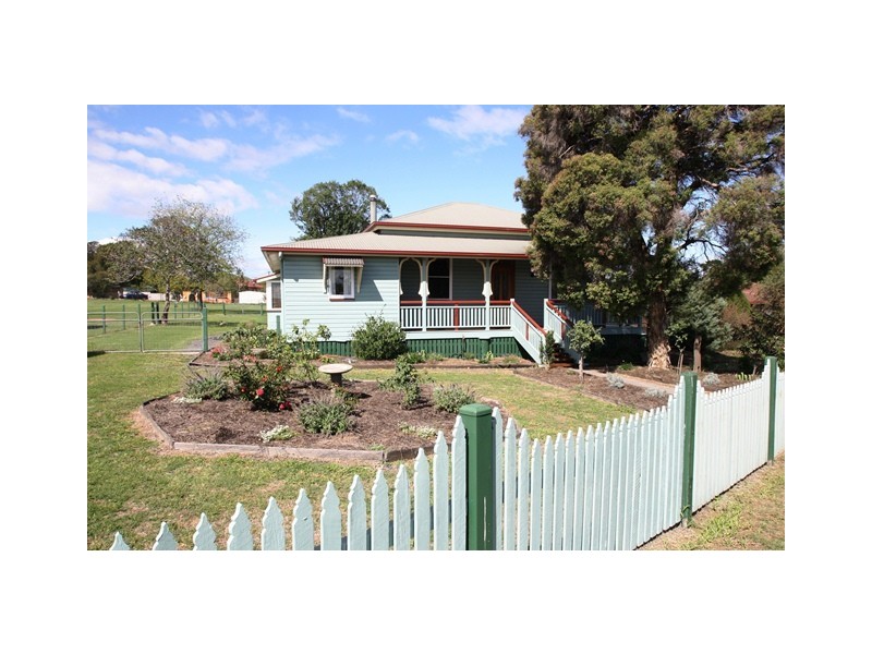 10 Briggs Street, Warwick QLD 4370