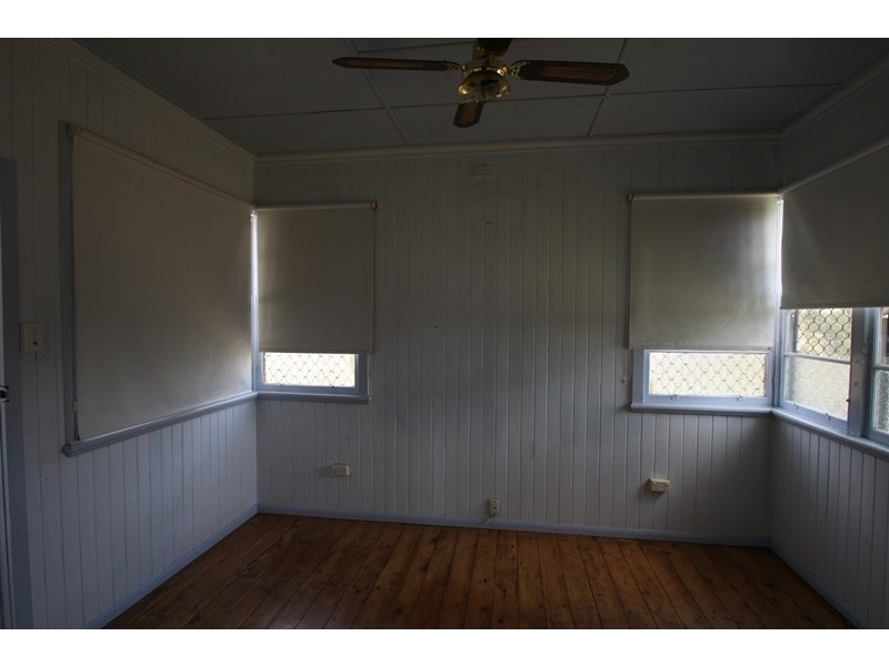 30 Wilga Avenue, Warwick QLD 4370