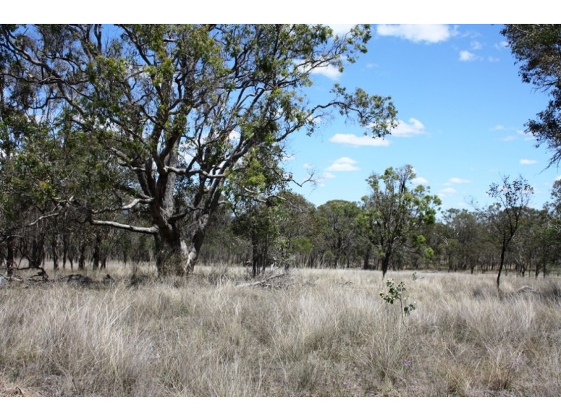 92 Coochie Rd, Dalveen QLD 4374