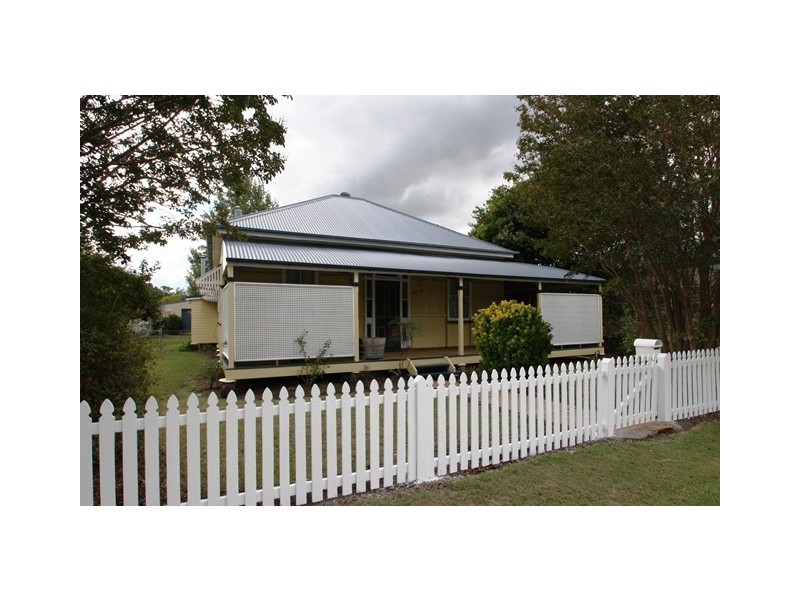 24 Raff Street, Allora QLD 4362