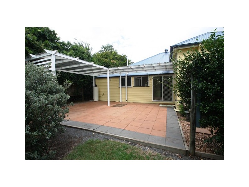 24 Raff Street, Allora QLD 4362