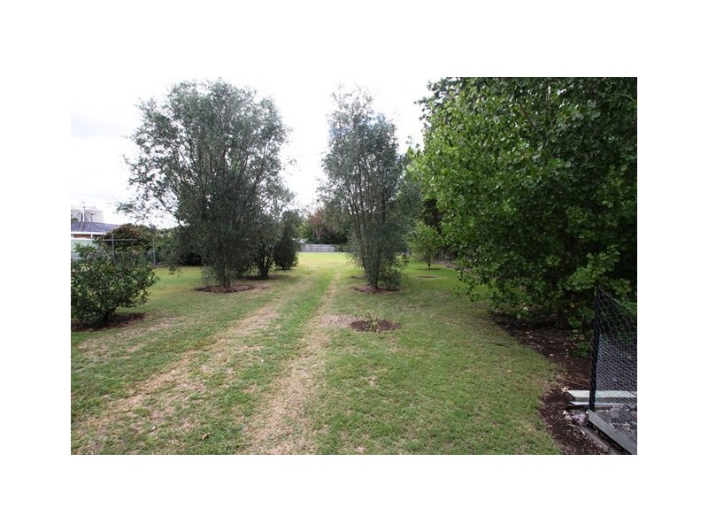 24 Raff Street, Allora QLD 4362