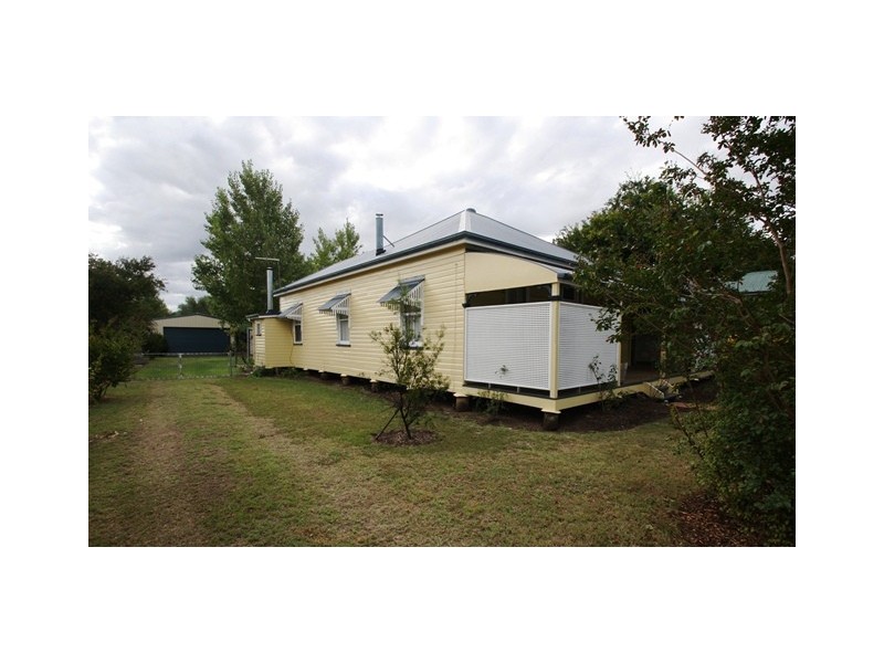 24 Raff Street, Allora QLD 4362