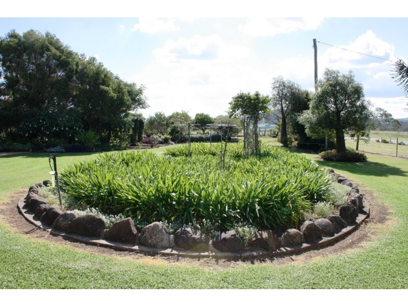 1128 Goomburra Rd, Goomburra QLD 4362