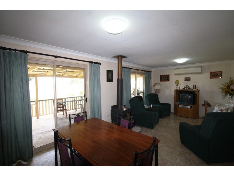1128 Goomburra Rd, Goomburra QLD 4362