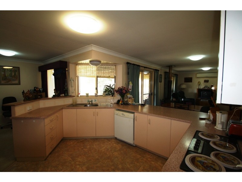 1128 Goomburra Rd, Goomburra QLD 4362