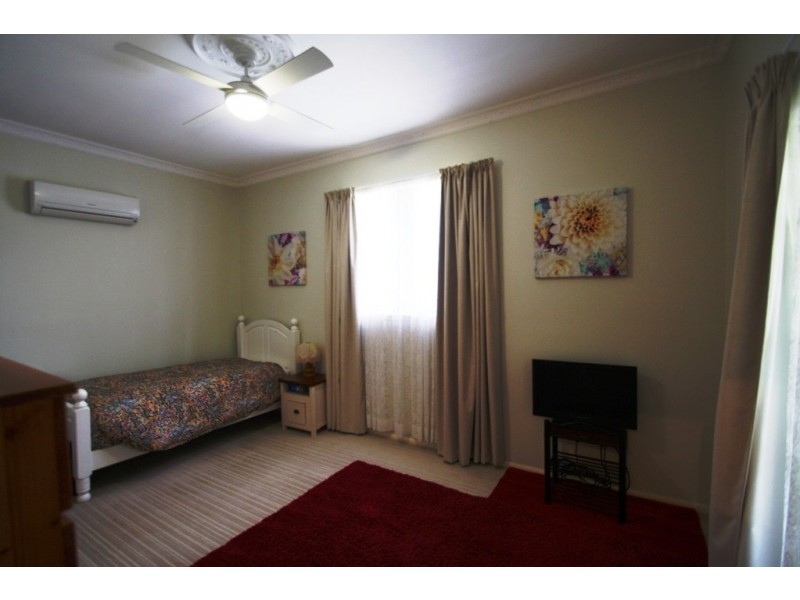 135 Ridge Rd, The Summit QLD 4377