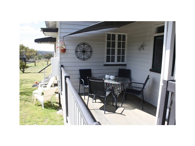 135 Ridge Rd, The Summit QLD 4377