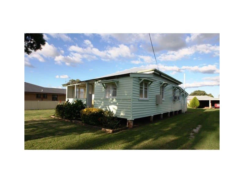 17 Herbert Street, Allora QLD 4362