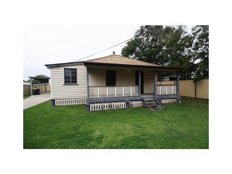 68 Myrtle Avenue, Warwick QLD 4370