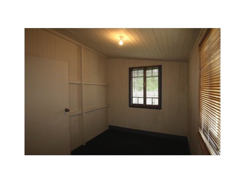 68 Myrtle Avenue, Warwick QLD 4370