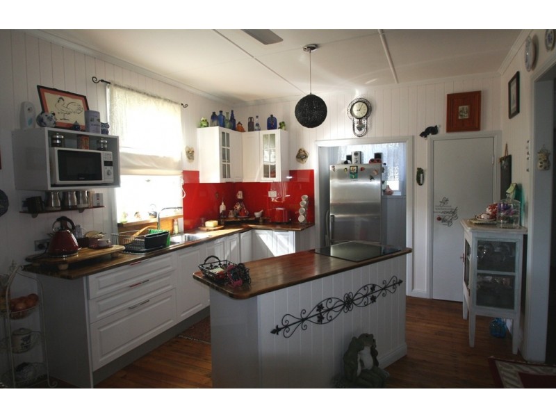 140 Pratten Street, Warwick QLD 4370