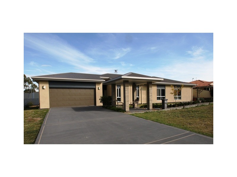 4 Baguley Street, Warwick QLD 4370