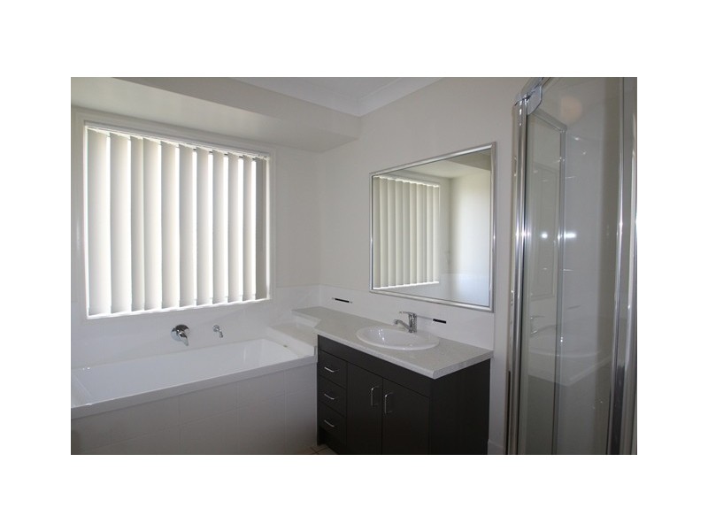 1 Rose Lea Court, Warwick QLD 4370