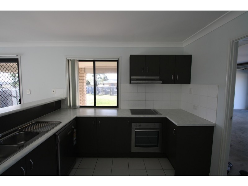 8 Pristine Court, Warwick QLD 4370