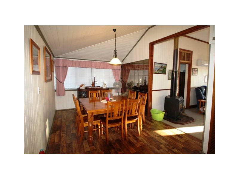 42 Dragon Street, Warwick QLD 4370