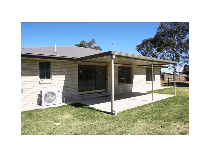 37 Conrad Street, Warwick QLD 4370