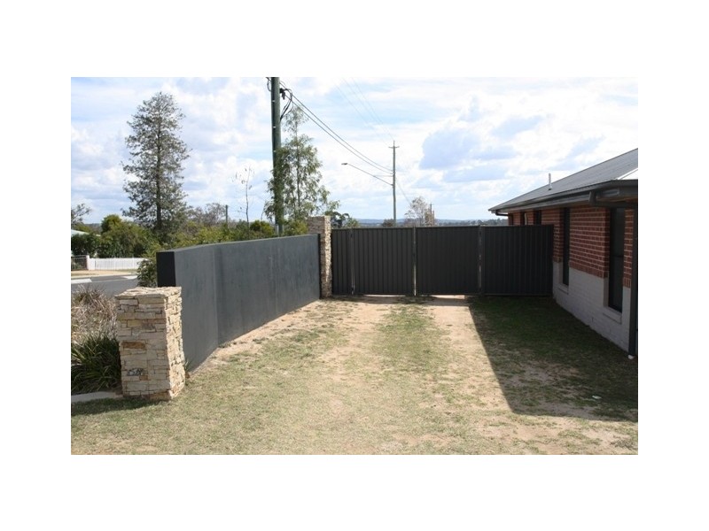 2 St George Street, Warwick QLD 4370