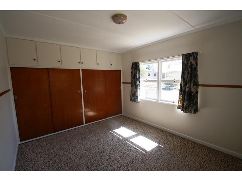 18 Wilga Avenue, Warwick QLD 4370